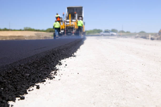 Best Asphalt Driveway Installation  in Laurel, DE